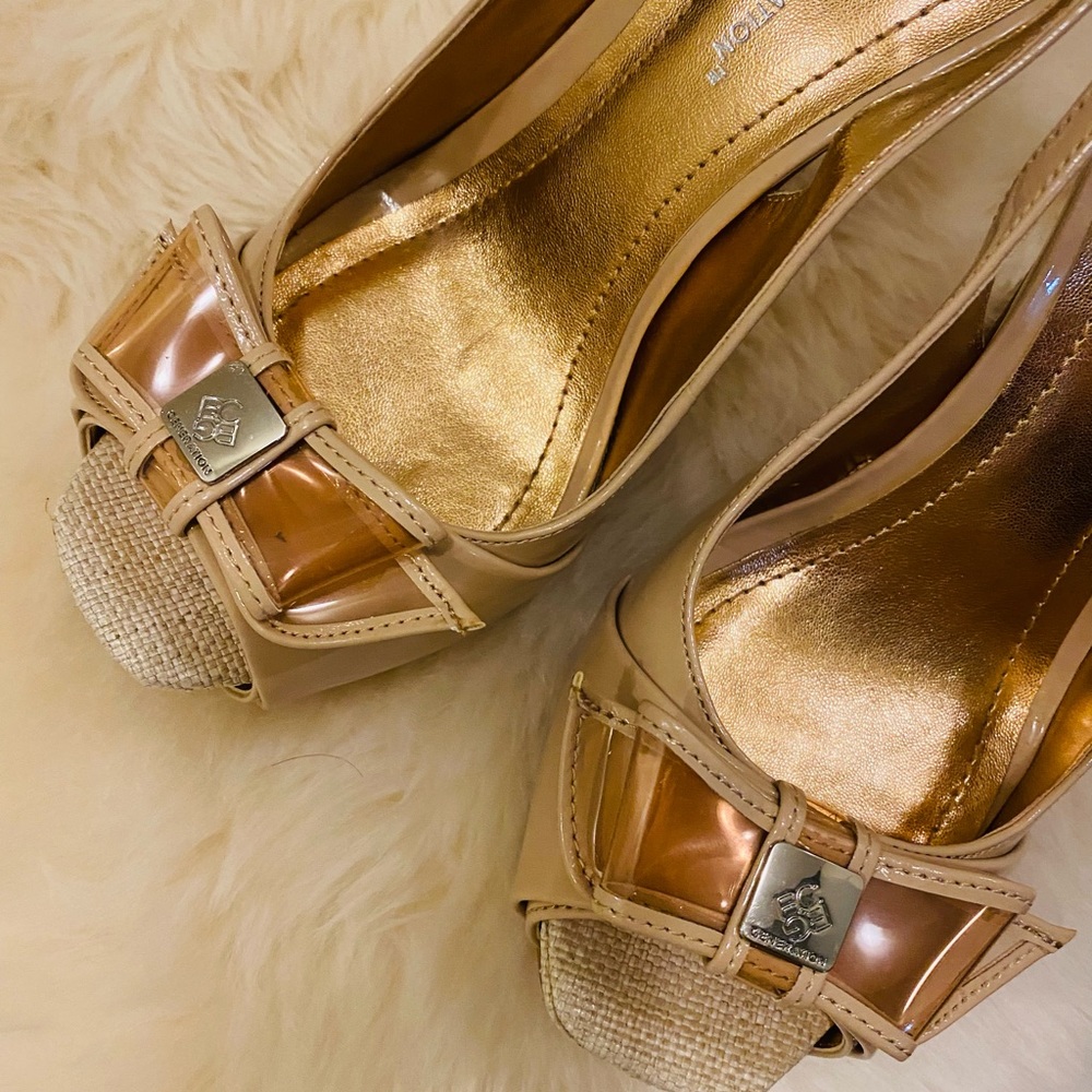 BCBG beige/gold open toe sandal for sale